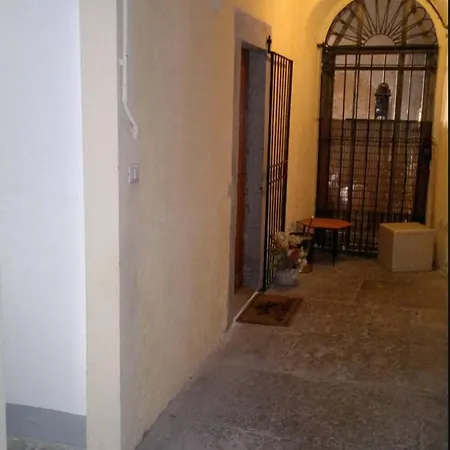 Monolocale Borgo